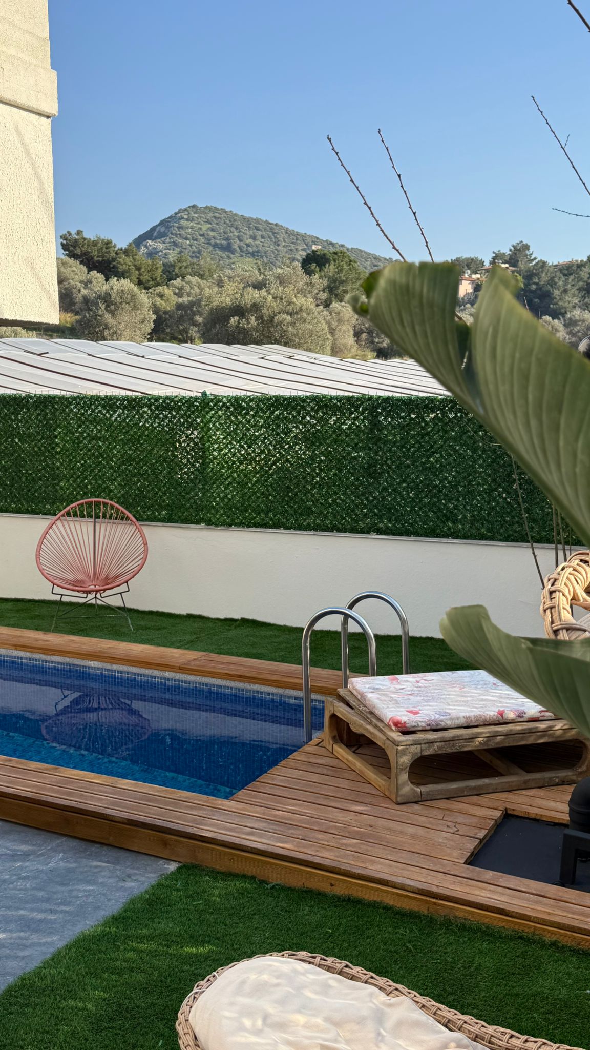 İzmir bahçe peyzajında mevsimsel bitki uyumu